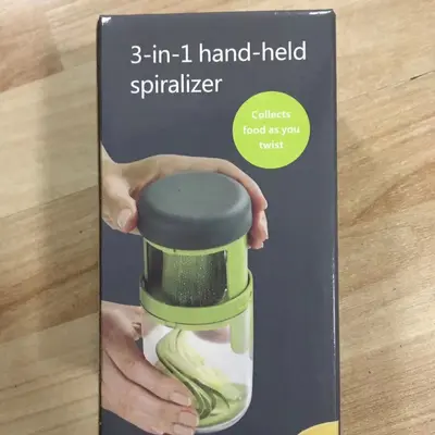 Multifunctional vegetable cutter with rotating container for cucumbers and zucchini - 7
