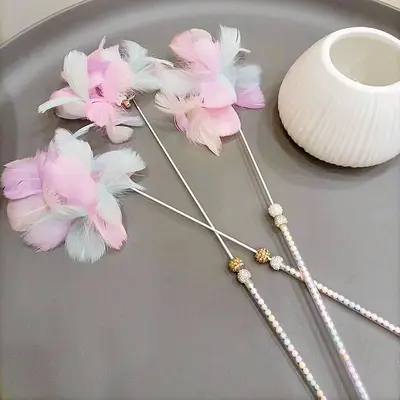 Katzenangel mit Pfauenfeder und Glöckchen, bunt - 3