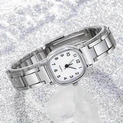 Women's quartz watch, stylish steel strap, minimalist design