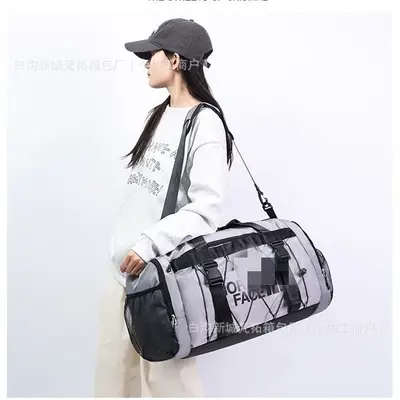 Large travel bag with handle, trolley case compatible, versatile - 5