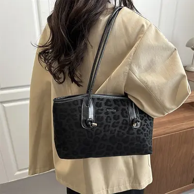 Women's Leopard Print Shoulder Bag Retro Large Capacity Tote Bag 2026 - 1