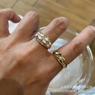 中古金色菱格满钻戒指女款轻奢小众高级感八芒星老钱风食指戒指环 - 2