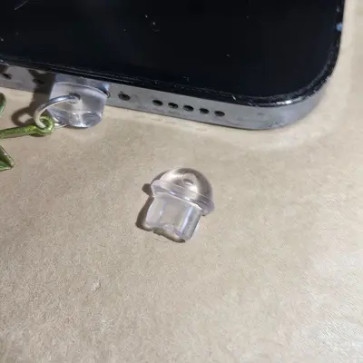 DIY-Zubehör Kopfhörer-Buchse Ladeanschluss Staubstecker wasserdichte selbstgemachte Teile Doppelanhänger Mobiltelefon