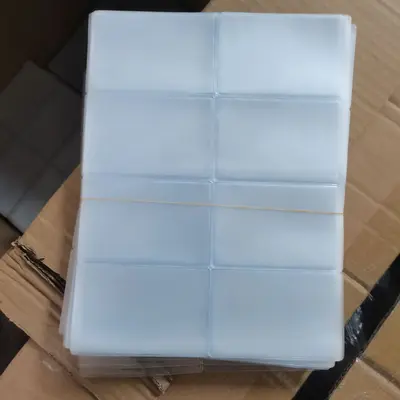 Antimagnetischer transparenter Ausweishalter mit Halsband und Buskartenfach - 7