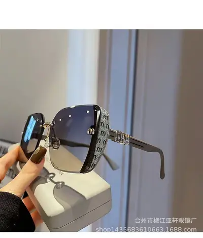 Damen-Sonnenbrille, große Fassung, UV-Schutz, modisch - 10