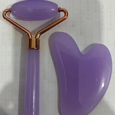 Heart-Shaped Rose Quartz Double-Head Facial Roller Massager