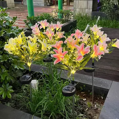 Solar 7-Head Lily LED Lawn Lamp for Garden and Outdoor