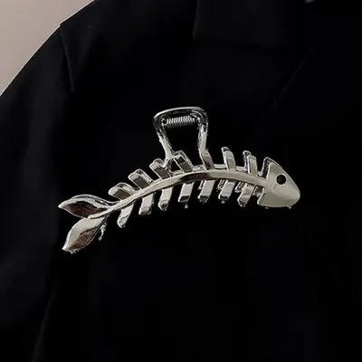 Gümüş Metal Saç Tokası Topuz Saç Klipsi Büyük Boy Yüksek Kalite Köpek Balığı Klipsi Kore Saç Aksesuarı Başlık Aksesuarı Saç Klipsi Kadın