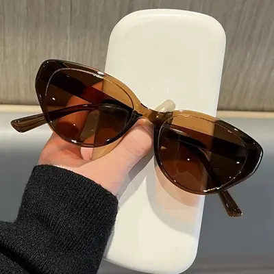 2026 Small Cat-Eye Sunglasses, UV Protection, Suitable for All Face Shapes - 12
