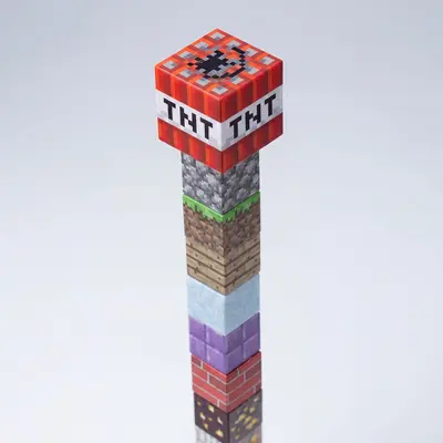 Magnetic building blocks with strong magnets, large pieces