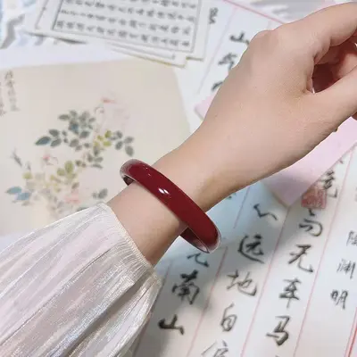 Neuer chinesischer Stil Glas Jade ähnlich Eis transparent Jingle Armreif, dicker runder Stab, Nischen Antikstil, vielseitiger dicker Armreif für beste Freunde. - 11