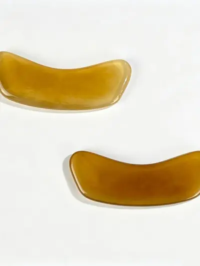 Reçine Gua Sha Taşı Taklit Koç Boynuzu Gua Sha Tahtası Aksesuarları Özelleştirilebilir Küçük Koyun Tırnak Miyofasyal Serbest Bırakma Masaj Meridyen Çubuğu Stok Toptan