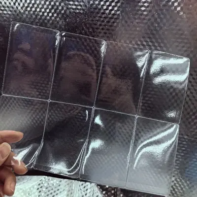 Antimagnetischer transparenter Ausweishalter mit Halsband und Buskartenfach - 9