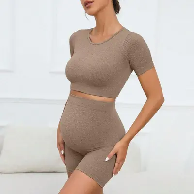 Maternity Yoga Set with Seamless Short Sleeve Top and Peach-Hip Shorts - 10