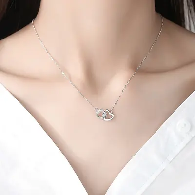 Leichte Luxus-Titanstahl-Halskette für Damen, verblasst nicht, vielseitig, hochwertiges Collier, Nischendesign, einfache Schlüsselbein-Kette, grenzüberschreitende Accessoires
