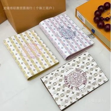 护照本M64502徽章新品花彩零钱包卡包小众ins多卡位卡包跨境热卖