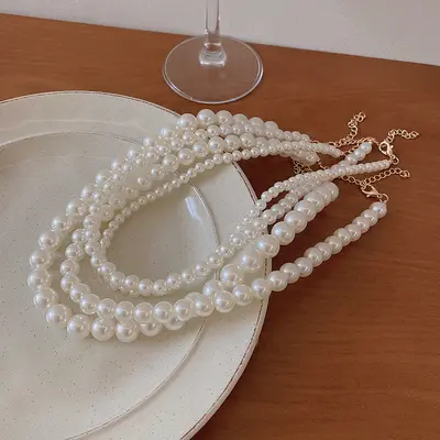 Retro French pearl necklace for women with beaded clavicle chain