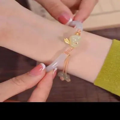 Hetian jade rabbit bracelet for women, zodiac design - 3