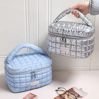 Karierte Kosmetiktasche mit Steppung, Trennfach, große Kapazität