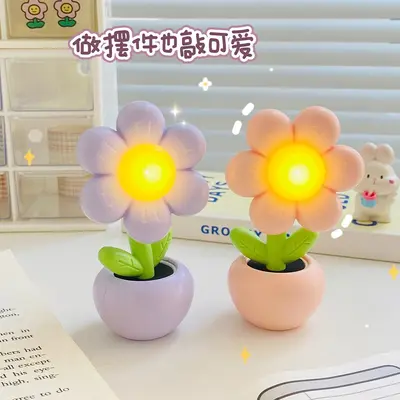 Battery Table Lamp Cartoon Flower DIY Cream Gel Small Night Light Mini LED Desktop Ambiance Lamp Creative Gift Decoration
