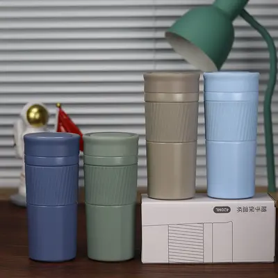 Insulated Coffee Mug with Silicone Sleeve, Portable, for Sports and Car Use