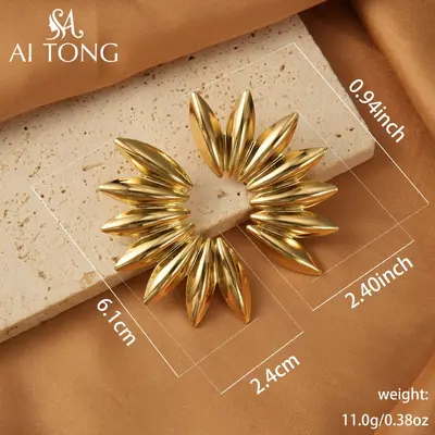 Metal Foldable Fan-Shaped Geometric Retro Earrings - 7