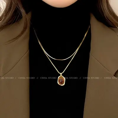 Mehrlagige goldene Bernstein-Pullover-Halskette, Minimal - 1