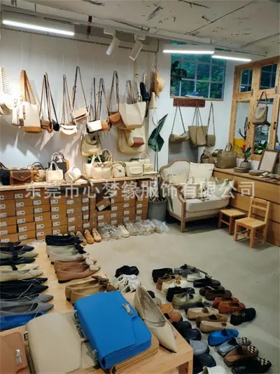 Damenhandtasche Restposten, gemischte Modelle, hochwertige Modetasche - 3