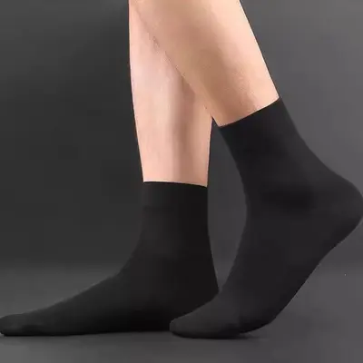 Disposable Travel Socks, Mid-Calf, Anti-Odor, Men and Women