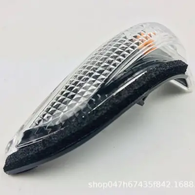 Passende Rückfahrspiegelleuchte 81740-52050 für Toyota Corolla Camry Yaris Prius