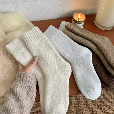 Kadın Kışlık Peluş Çorap, Kalın Termal Orta Boy
