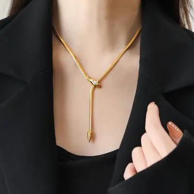 Titanium steel necklace, zircon stone, snake design, vintage