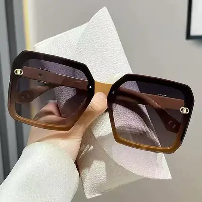 Women's Large Square Frame Sunglasses with UV Protection - 4