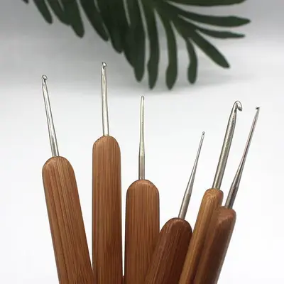 Häkelnadel-Set mit Bambusgriff, karbonisiert, runde Spitze, komplettes Set