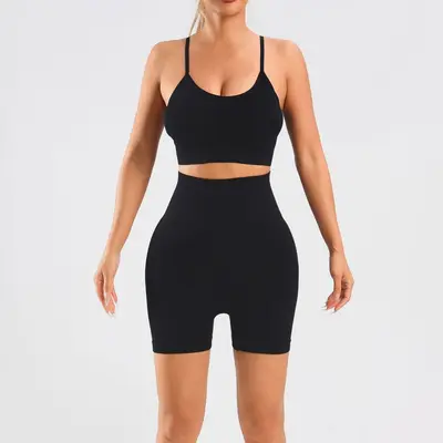 Kadın Askılı Push-Up Spor Sütyeni, Kısa Kollu Atlet ve Yüksek Belli Şort Yoga Takımı - 13