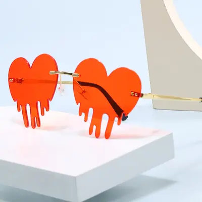 Halloween Frameless Heart Party Sunglasses with Tear Design - 5