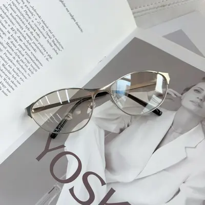 Black Small-Frame Cat-Eye Sunglasses, Personalizable Frame - 13