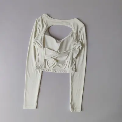 Yoga-Oberteil mit Rückenfrei, Langarm, mit Bustier-Pad - 9