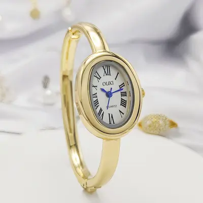 New Bathtub Bracelet Ladies Watch Women's Fashion Oval Roman Numeral Women's Wristwatch Quartz Watch Wholesale
