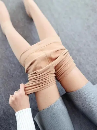 Sonbahar ve kış kadın yeni polar astarlı pantolon bambu kömür kalınlaştırılmış polar kırpılmış tayt ayaklı kadın polar dış giyim taban pantolon