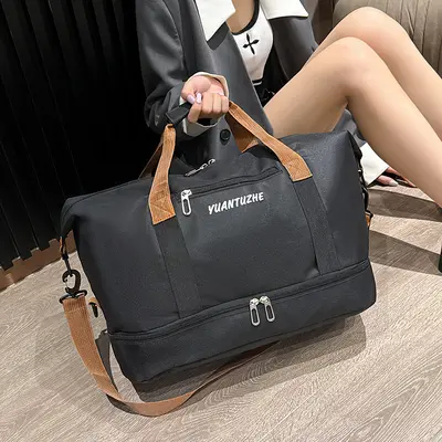 Large Capacity Waterproof Oxford Travel Handbag, Lightweight for Men and Women