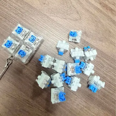 In-Stock Fast Shipping Dustproof Green Switch Clicky Segment Mechanical Keyboard Key Switch Stress Relief Toy Dustproof Cross Axis