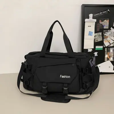 Travel bag with wet/dry separation, large capacity
