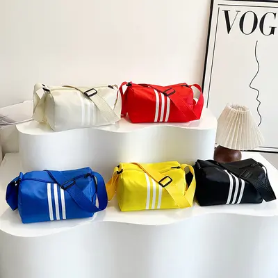 Große Damen-Umhängetasche aus Oxford-Stoff mit Crossbody-Riemen