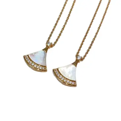 V-gold horseshoe buckle necklace, 925 silver, 18K plated - 6