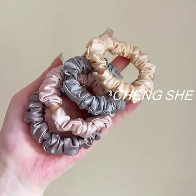 Hair-Friendly Small Black Hair Ties for Everyday Use