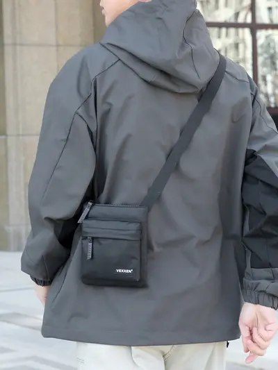2025 Erkek Çanta Tek Omuz Çantası Casual Diyagonal Çapraz Sırt Çantası Mini Telefon Çantası Dikey Model Kaliteli Su Geçirmez Hafif
