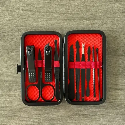 Nail care set, 24-piece, black-red, professional