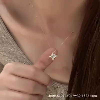 Snowflake pendant necklace, sparkle, crystal