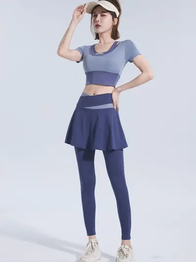 Kadınlar için yoga kıyafetleri seti, renk uyumlu sahte iki parçalı kısa kollu çabuk kuruyan, nefes alabilen spor kalça kaldırma, yüksek belli dar pantolon, maruz kalmayı önler